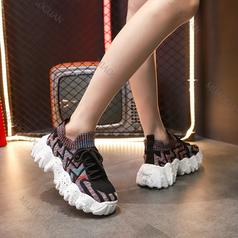 รองเท้าผ้าใบผู้หญิงแบบหนา ระบา - Running Gear Ladies บทวิจารณ์และราคา